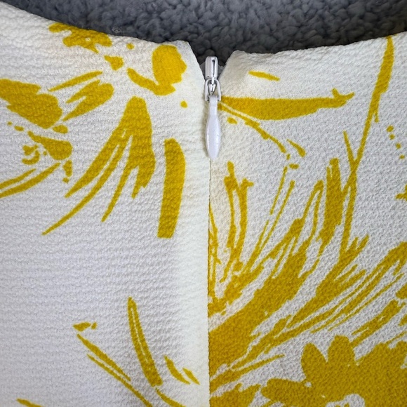 Lane Bryant golden yellow floral faux wrap dress size 18 preowned - Picture 7 of 11